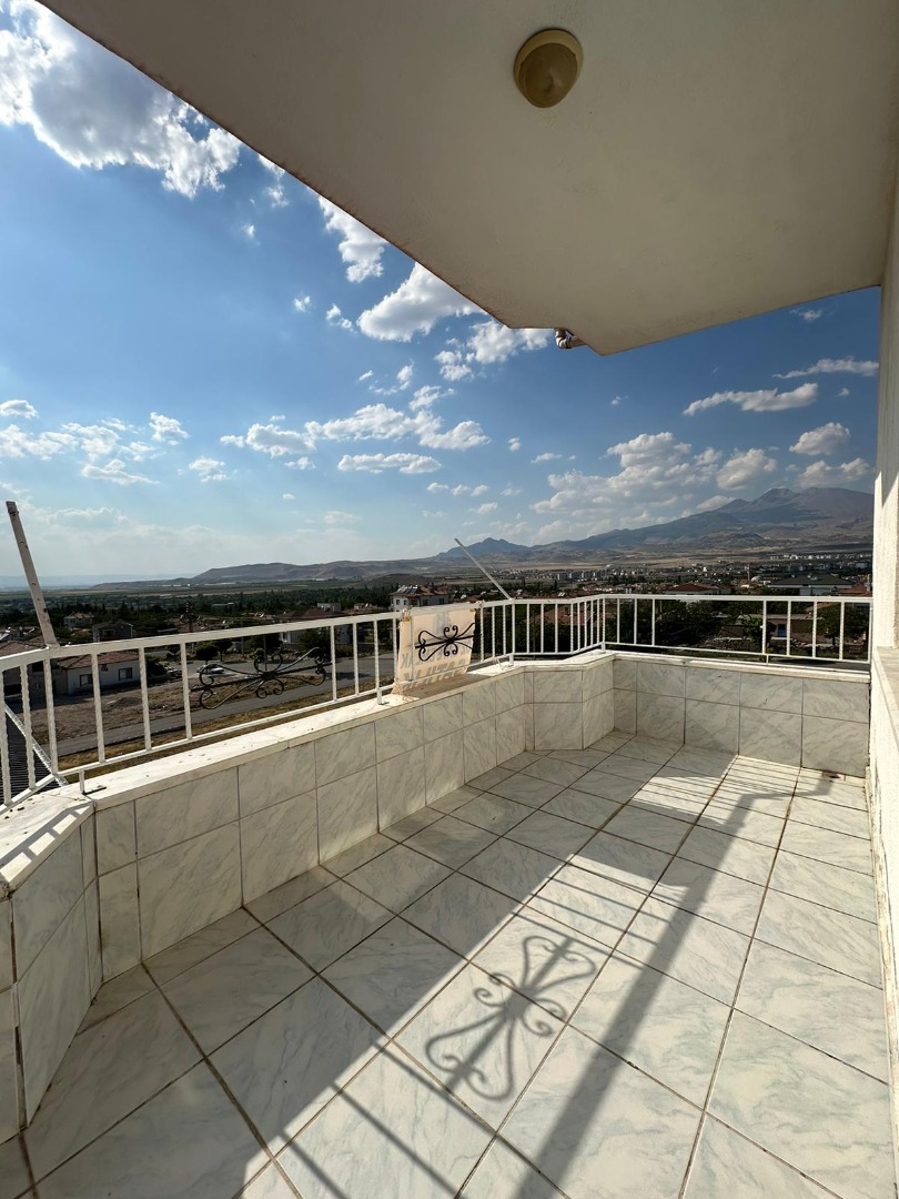 KAYSERİ DEVELİ AYGÖZMEDE SATILIK YATIRIMLIK FIRSAT DAİRE